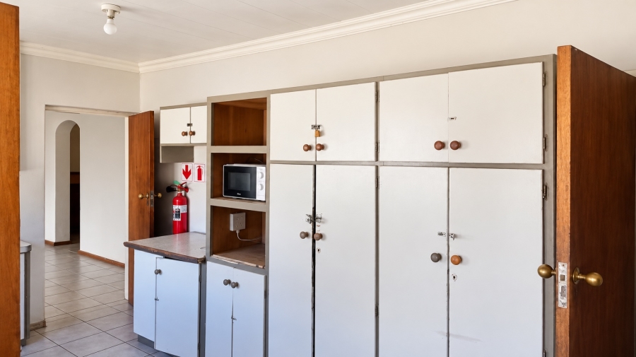 11 Bedroom Property for Sale in Universitas Free State
